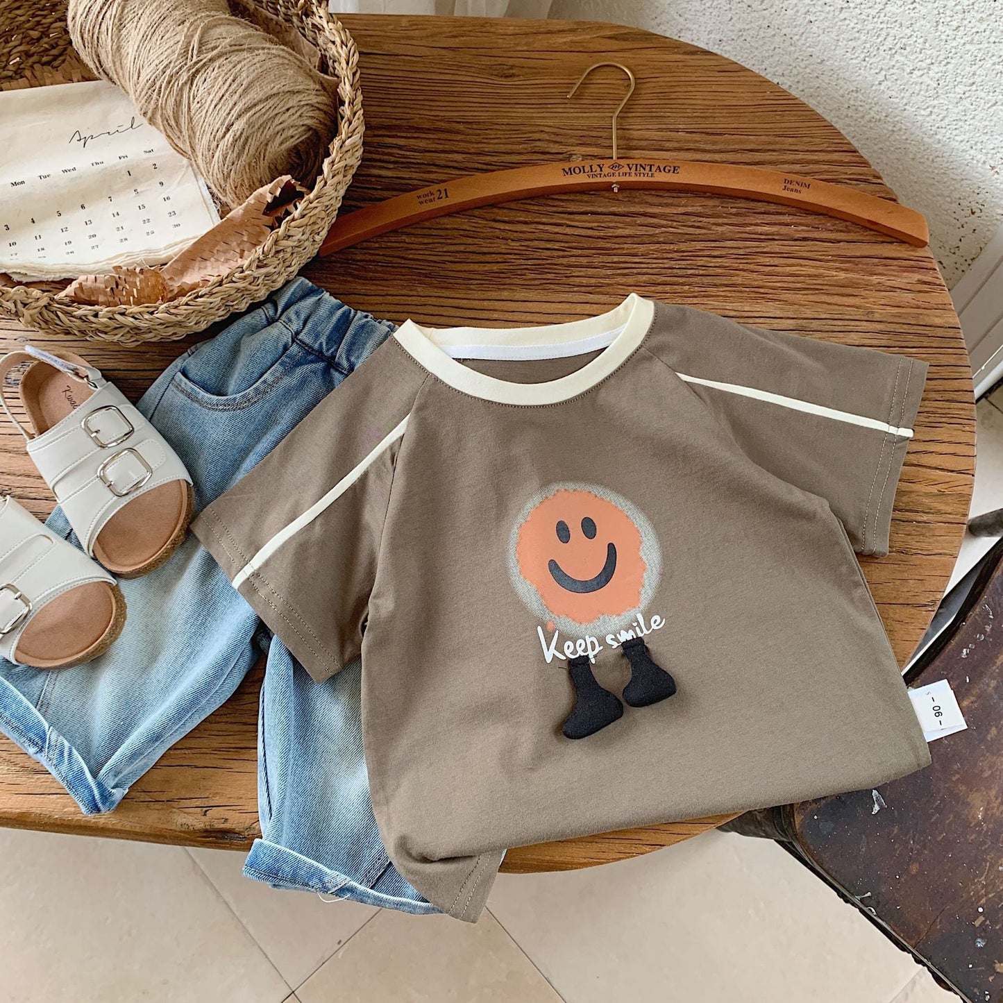 Children's T-shirt Bangcheng 2024 summer new children's clothing three-dimensional feet short-sleeved boys' smiley face short T Korean style trend G0085