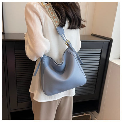 Cross-border wholesale  bags women's new soft  large capacity shoulder tote bag casual retro messenger bag 