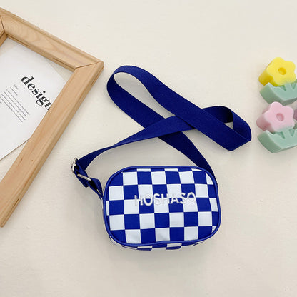 Children's shoulder bag Korean version children's trendy and fashionable checkerboard messenger bag boys and girls baby checkerboard lightweight shoulder bag