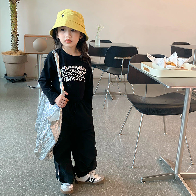 Korean children's clothing 2023 autumn new small and medium-sized suits for girls with printed letters long sleeves children's fashionable tight bottoming shirts