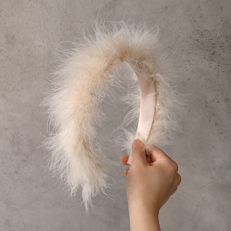 Korean high-end niche ostrich feather large intestine hair ring satin hair band hair ring pig large intestine black free shipping