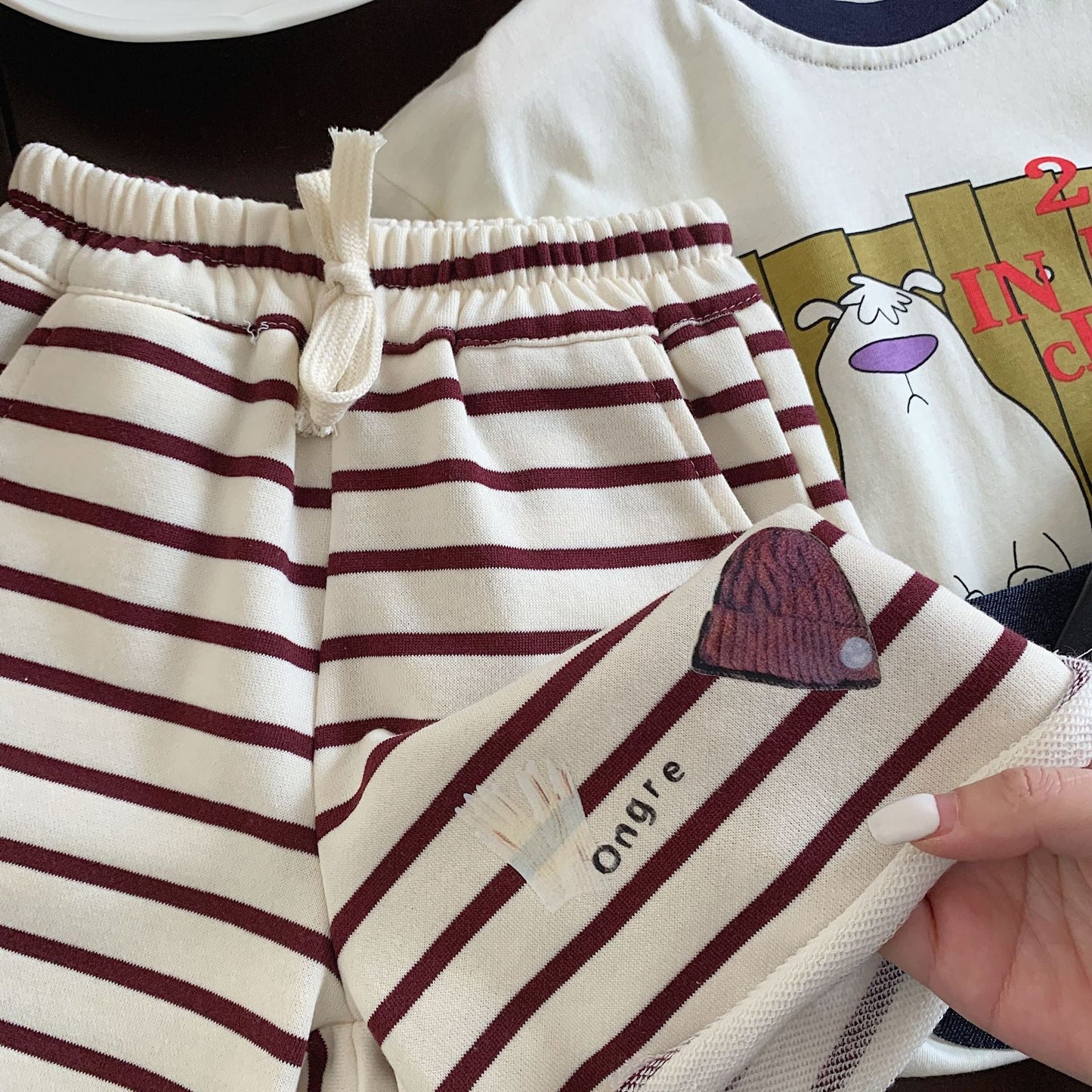 Children's casual pants Bangcheng 2024 summer boys striped shorts children's clothing love print cuffed shorts G0179