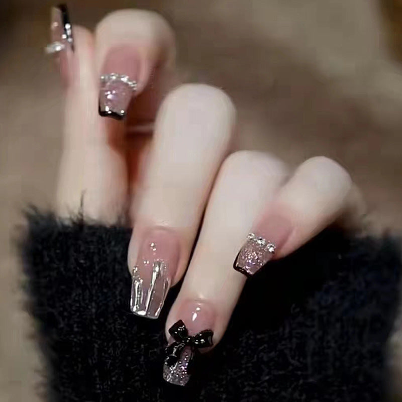 Internet celebrity hot-selling handmade wearable nails wholesale French short nail art patches nude color broken diamond finished nail pieces jelly glue