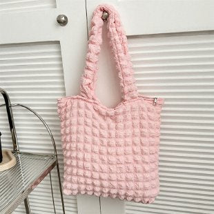 Western-style cloud bubble shoulder bag women 2024 early autumn large capacity pleated bag new underarm bag casual handbag 