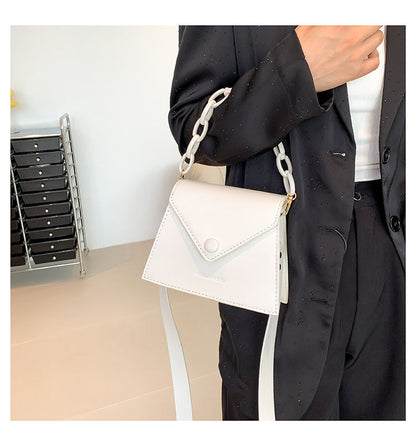 Small fresh shoulder bag 2024 autumn new fashion ins crossbody bag stylish candy color chain small square bag 