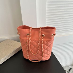 Small fresh and fashionable diamond bucket bag 2024 new style trendy simple and stylish casual bag shoulder bag messenger bag 