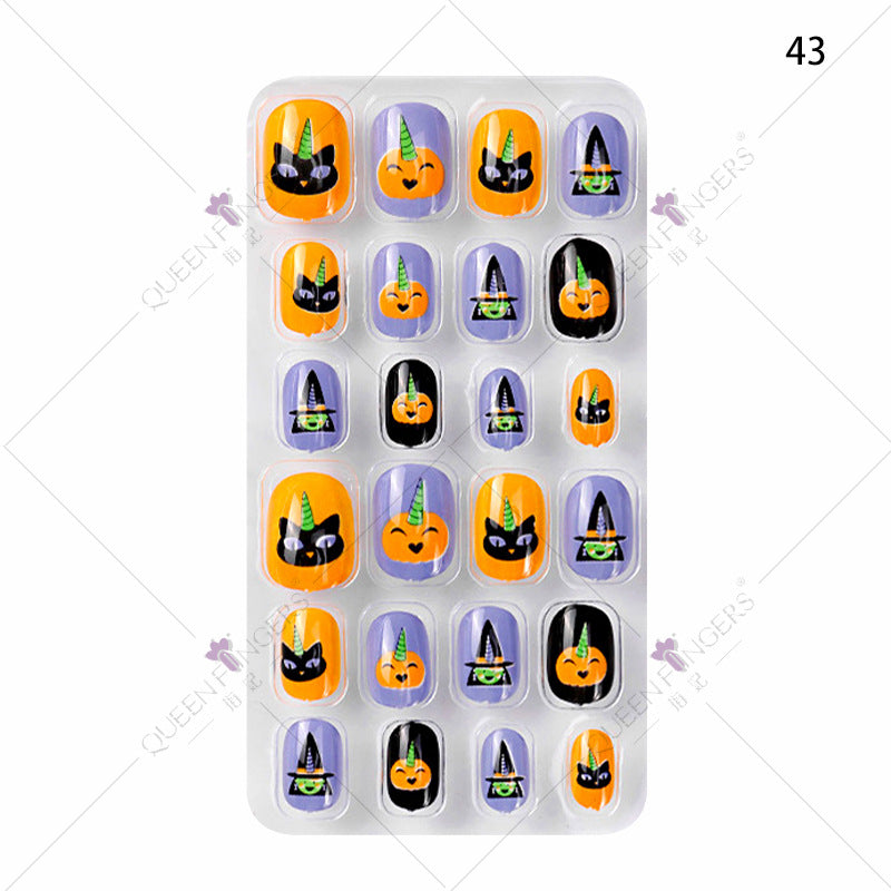 Manicure children's finished nail pieces 24 pieces of adhesive Christmas cartoon bagged wearable color nail pieces nail stickers