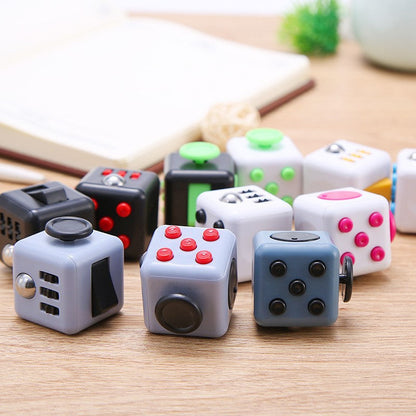 跨境 EDC解压魔方新奇特玩具 Fidget cube 成人减压神器 游戏骰子