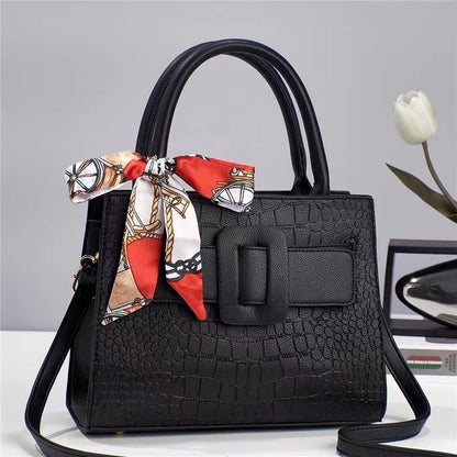 2024 autumn and winter women's bags new fashion large capacity shoulder bag simple atmosphere crocodile pattern messenger bag 