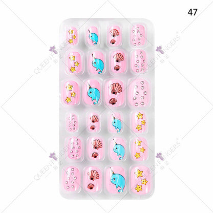 Manicure children's finished nail pieces 24 pieces of adhesive Christmas cartoon bagged wearable color nail pieces nail stickers