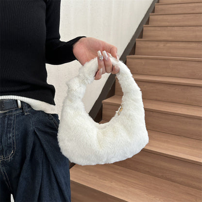 2024 autumn and winter new niche design stylish plush bag women's bag fashion hand-held furry bag hand-held small bag 