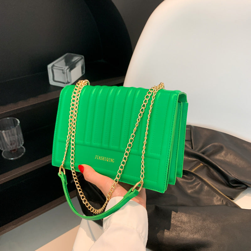 2024 autumn and winter new style bags for women, chain, simple small square bag, casual commuting shoulder bag, fashionable trend messenger bag 