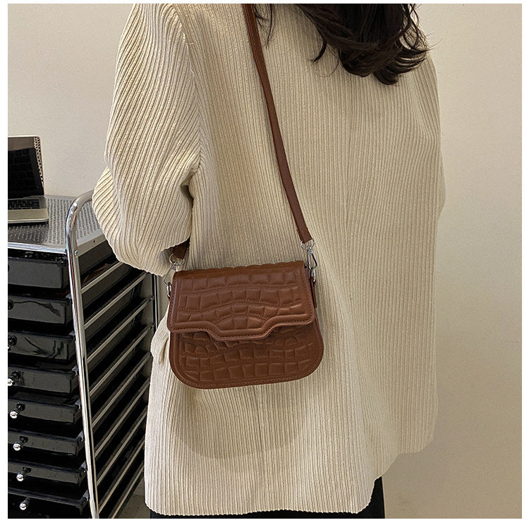 Retro Western style small bag for women 2024 new solid color casual underarm small square bag Western style shoulder messenger bag 