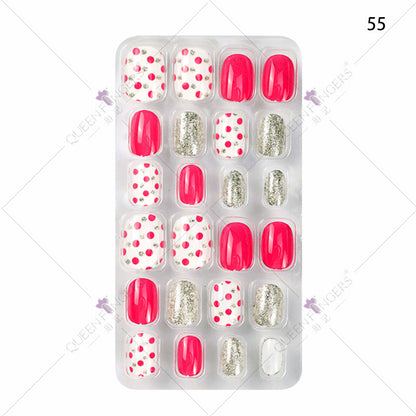 Manicure children's finished nail pieces 24 pieces of adhesive Christmas cartoon bagged wearable color nail pieces nail stickers