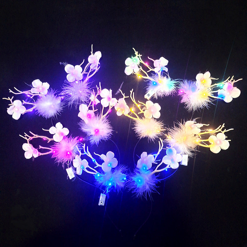 Hot sale luminous antler headband new style Christmas headband big elk flash berry flower ear headdress wholesale