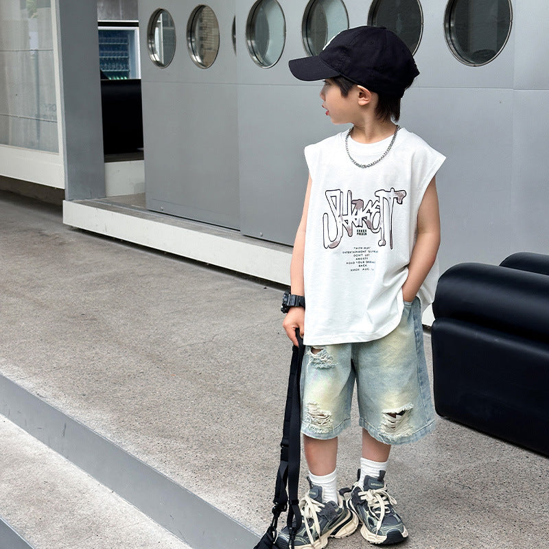 Boys summer ripped denim shorts 2024 new children's clothing shorts boys summer handsome loose pants