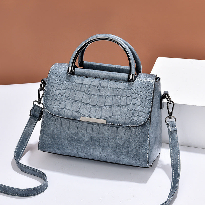 2024 autumn and winter Korean version new trend fashion middle-aged women's bag handbag retro crossbody shoulder small square bag one piece 