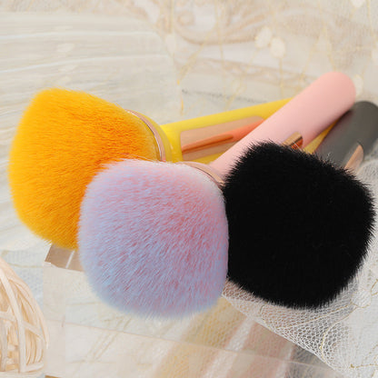 Nail cleaning brush small light bulb brush nail dust brush sweeping powder cleaning tool brush nail supplies wholesale