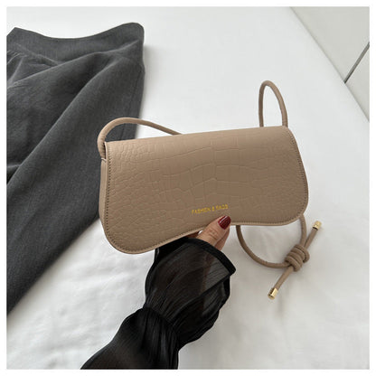 Trendy solid color gold stamping bag for women 2024 new style fashionable simple versatile shoulder bag trendy Korean style underarm bag 