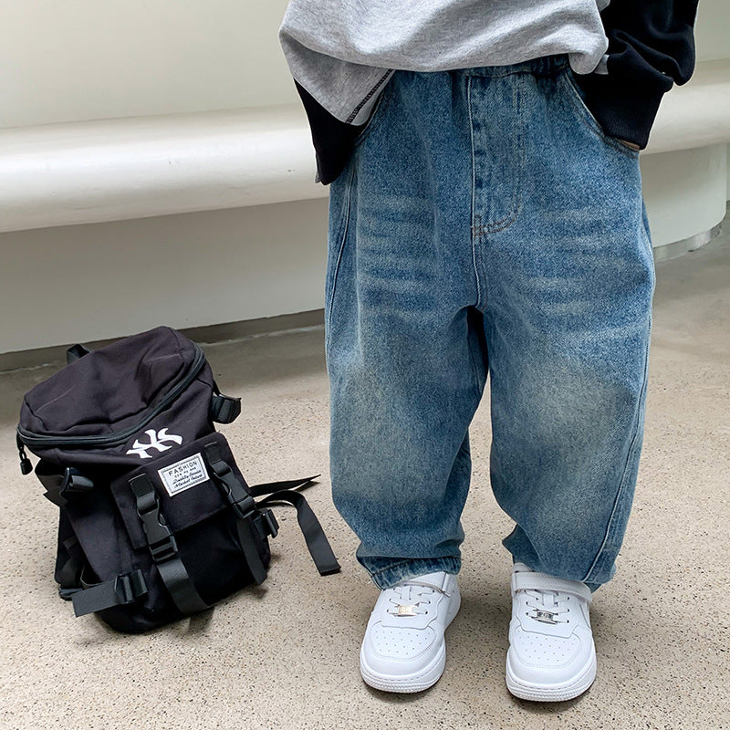 Amo Beibei boys and girls 2024 spring jeans children's handsome ripped pocket sand washed cotton carrot trousers trendy