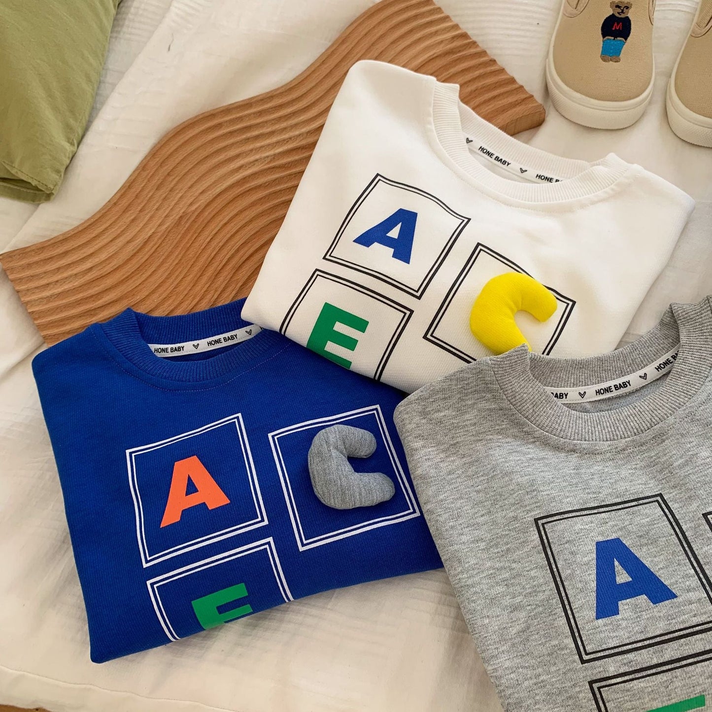 Children's sweatshirt 2023 Bangcheng spring new product boy Korean version three-dimensional letter sweatshirt baby pullover C0189