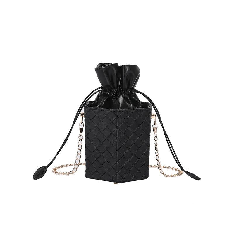 Drawstring rhombus bag women's western-style niche box bag 2024 new Korean version chain candy bag shoulder messenger bag 