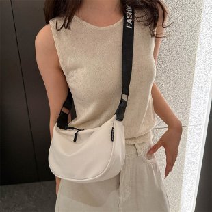 Simple shoulder bag women 2024 autumn new style trend fashion ladies canvas small bag crossbody underarm bag wholesale 