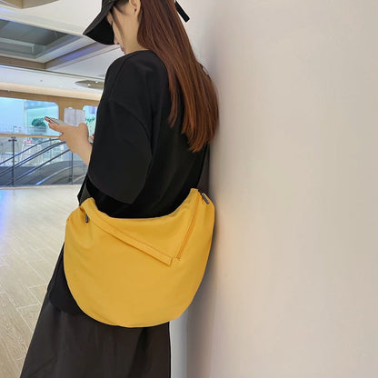 Cross-border soft bread bag women 2024 autumn and winter new large capacity dumpling bag couple casual shoulder messenger bag 