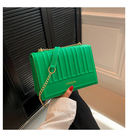 2024 autumn and winter new style bags for women, chain, simple small square bag, casual commuting shoulder bag, fashionable trend messenger bag 