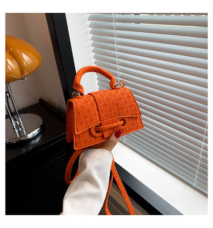 Korean mini bag 2024 new fashion solid color chain bag personality ins trendy ladies shoulder messenger bag 