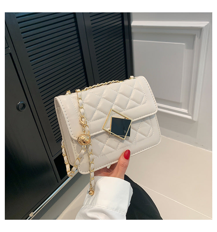 2024 autumn and winter new fashion diamond chain small bag one shoulder crossbody small square bag foreign temperament women's bag wholesale 