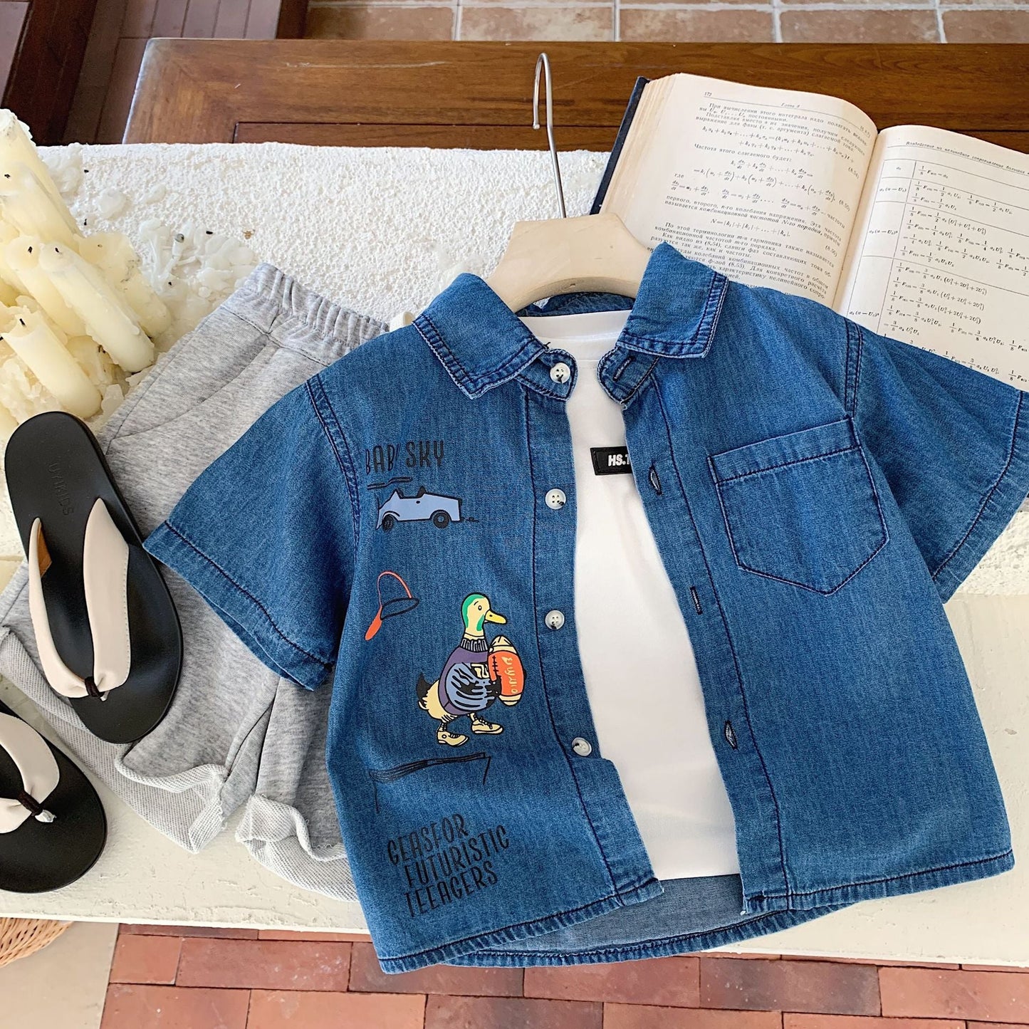 Children's shirt Bangcheng 2024 summer cartoon duck print boy denim shirt children's clothing cardigan trend G0190 