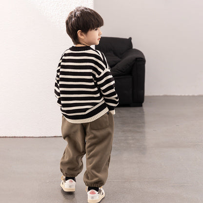 Amo Beibei children's 2023 winter thick warm shoulder button sweater for boys and girls all-match contrast color striped sweater