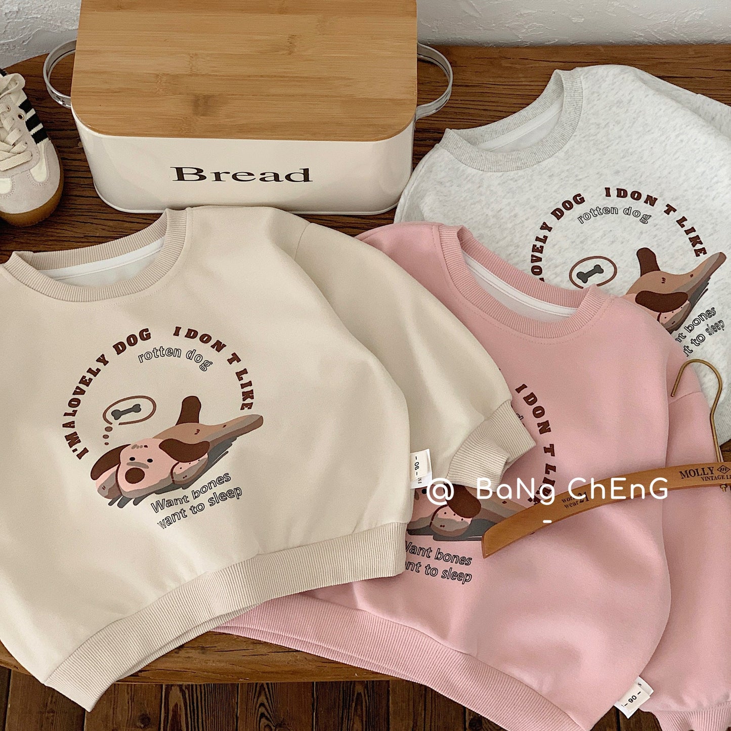 Bangcheng 24 Spring New Boys and Girls Cartoon Printed Dog Tops Children's Clothing Round Neck Children's Sweater Trend G0001