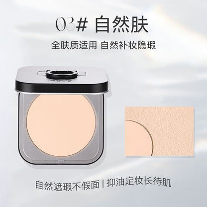 NOVO clear powder foundation sets makeup, controls oil, and covers blemishes for a long time without getting stuck. Suitable for wet and dry use. Waterproof and sweat-proof loose powder for oily skin