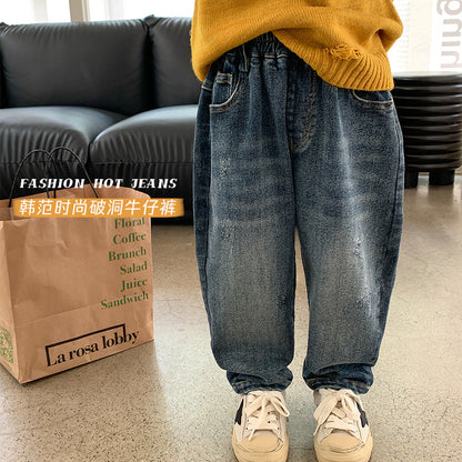 Amo Beibei boy's pants 2024 spring style handsome ripped jeans baby sand washed cotton rogue carrot pants trendy