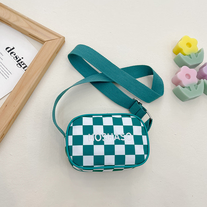 Children's shoulder bag Korean version children's trendy and fashionable checkerboard messenger bag boys and girls baby checkerboard lightweight shoulder bag