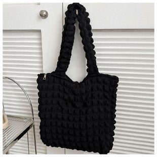 Western-style cloud bubble shoulder bag women 2024 early autumn large capacity pleated bag new underarm bag casual handbag 