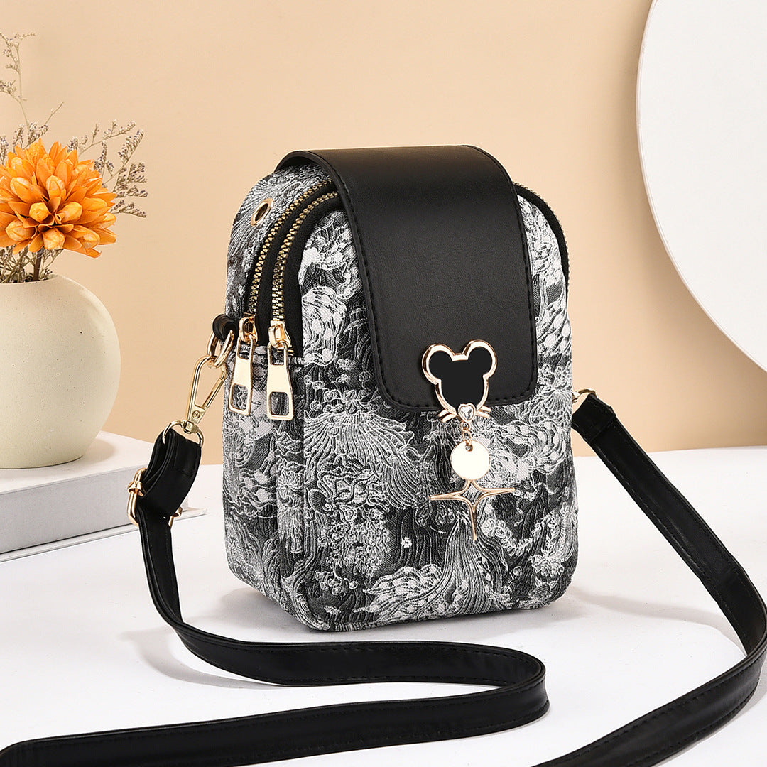 2024 autumn and winter new Korean version of simple small square bag trendy fashion shoulder messenger bag trendy mini mobile phone bag women's bag 