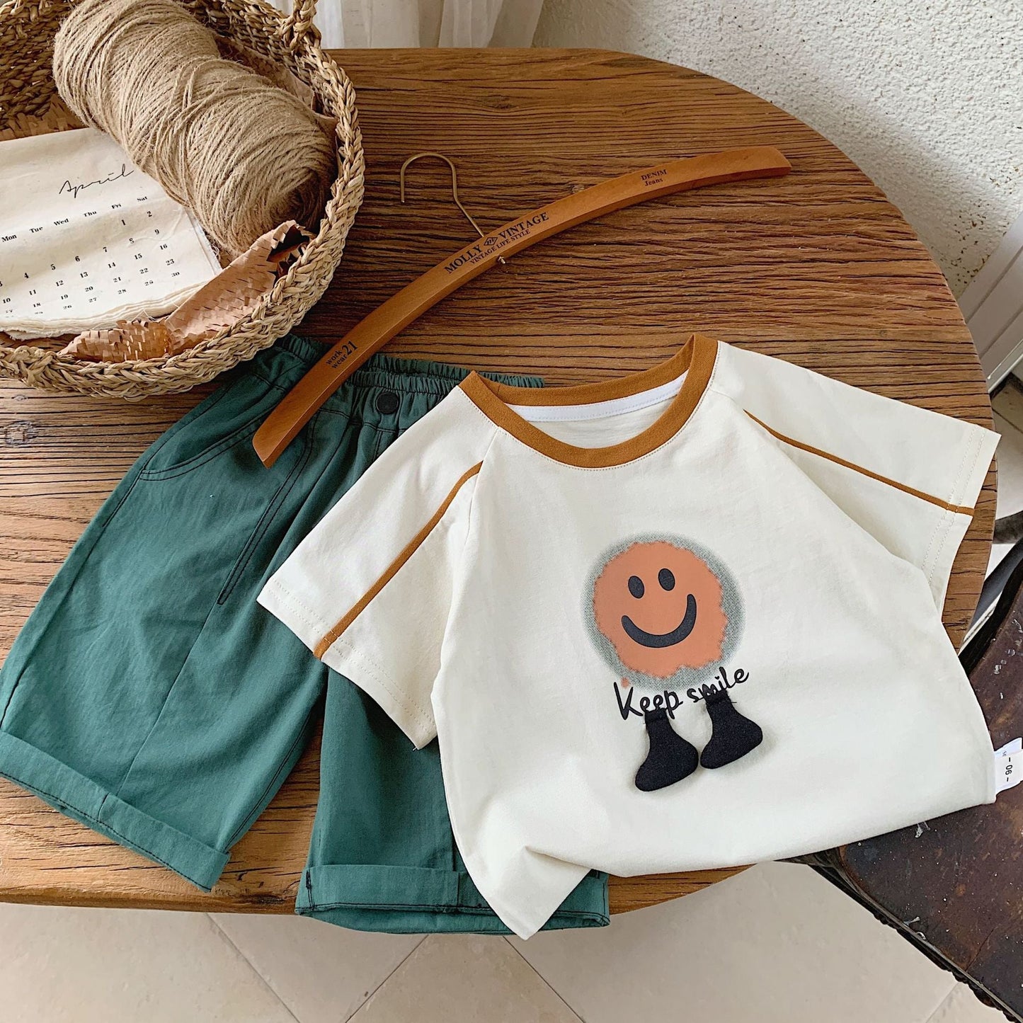 Children's T-shirt Bangcheng 2024 summer new children's clothing three-dimensional feet short-sleeved boys' smiley face short T Korean style trend G0085