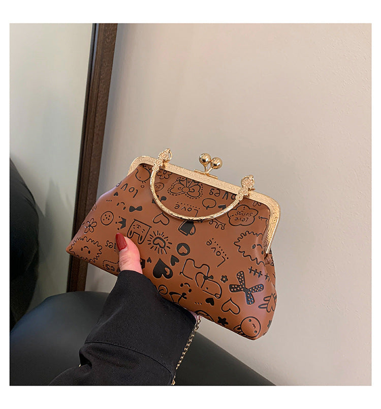 2024 Autumn New Clip Bag Cloud Bag Cute Small Fresh Chain Trendy Strap Single Shoulder Diagonal Bag Small Square Bag 