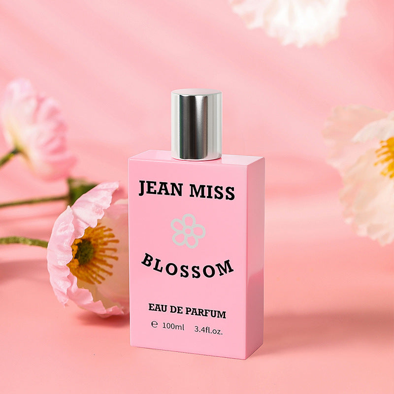 Xiaocheng Yixiang's new blooming women's perfume is fresh and lasting. Cross-border hot-selling foreign trade women's perfume wholesale