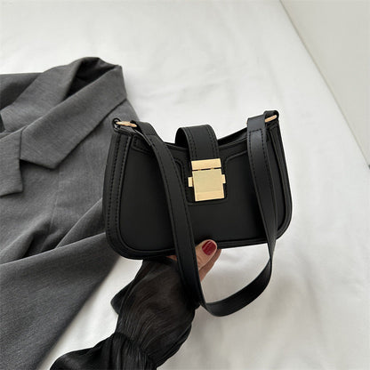 Korean style simple bag women 2024 early autumn new small square bag fashion trend shoulder bag casual simple messenger bag 