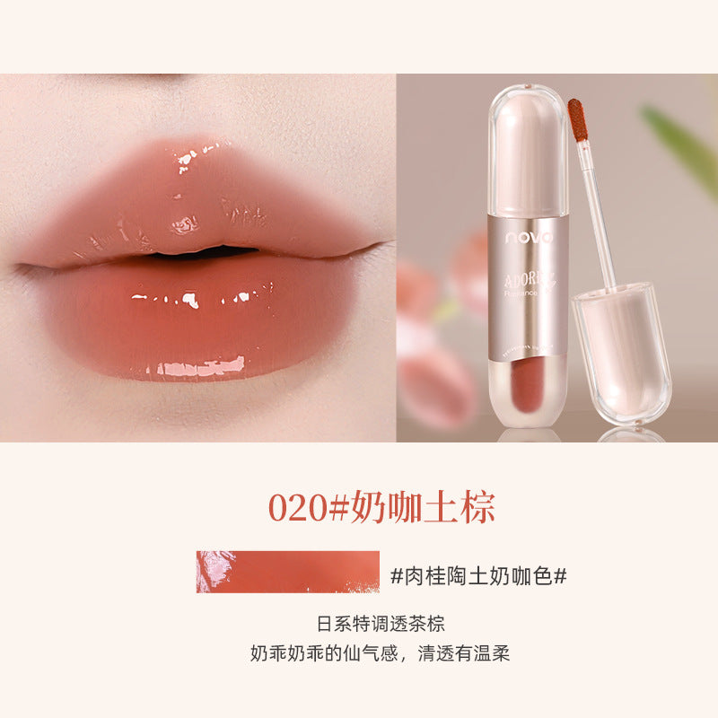 NOVO moist and translucent water-light mirror lip glaze has a watery and clear texture, is not easy to get stuck, has color retention and does not stick to cups. Students are welcome to