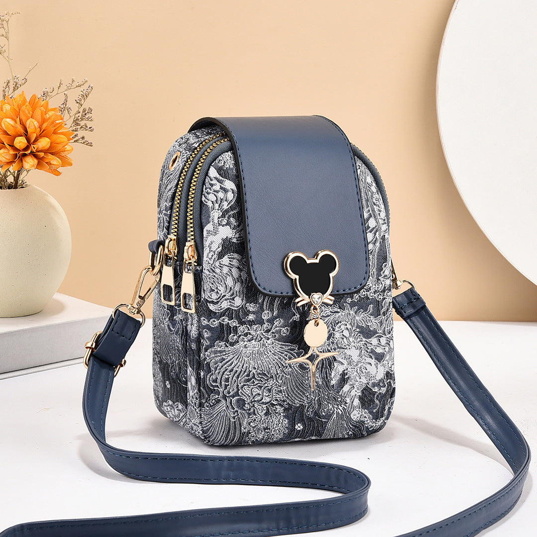 2024 autumn and winter new Korean version of simple small square bag trendy fashion shoulder messenger bag trendy mini mobile phone bag women's bag 