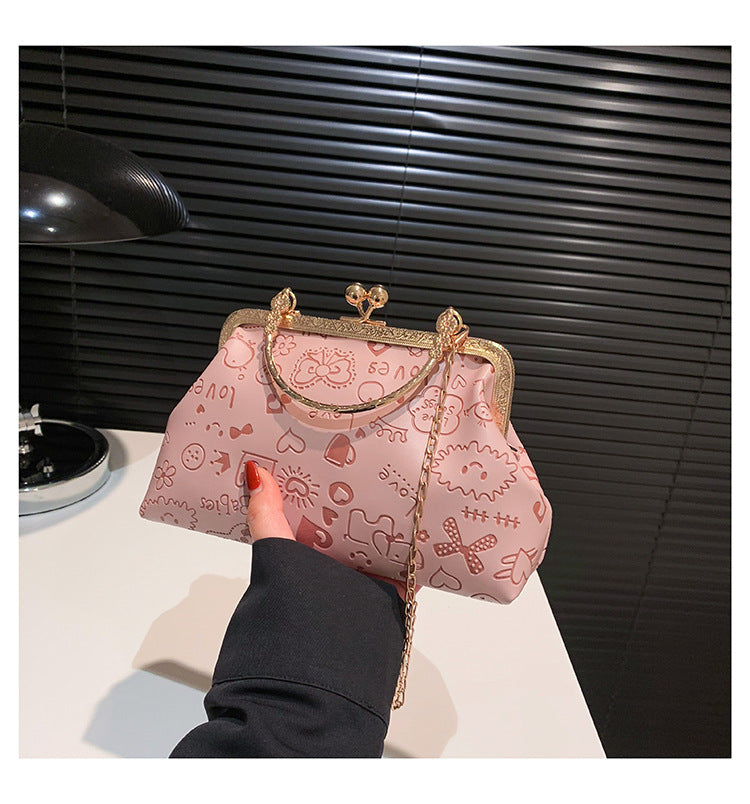 2024 Autumn New Clip Bag Cloud Bag Cute Small Fresh Chain Trendy Strap Single Shoulder Diagonal Bag Small Square Bag 