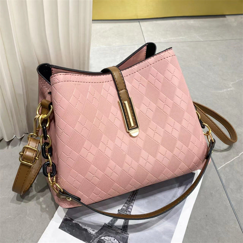 2024 women's bag rhombus large capacity handbag shoulder messenger bag tote bag daily texture autumn and winter one piece wholesale new 