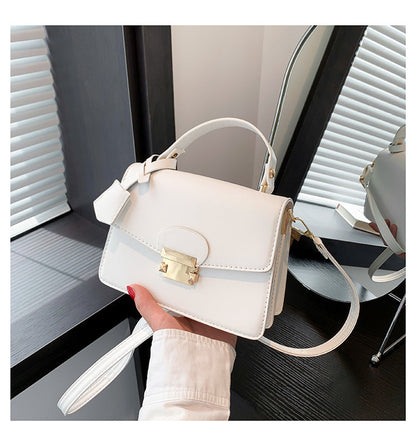 Fashion simple casual shoulder bag women 2024 autumn and winter new style trendy retro small square bag trendy casual messenger bag 