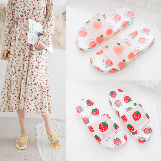 Strawberry slippers for women summer outer wear fashion ins trendy anti-slip internet celebrity 2022 new cute fruit sandals slippers for women summer 