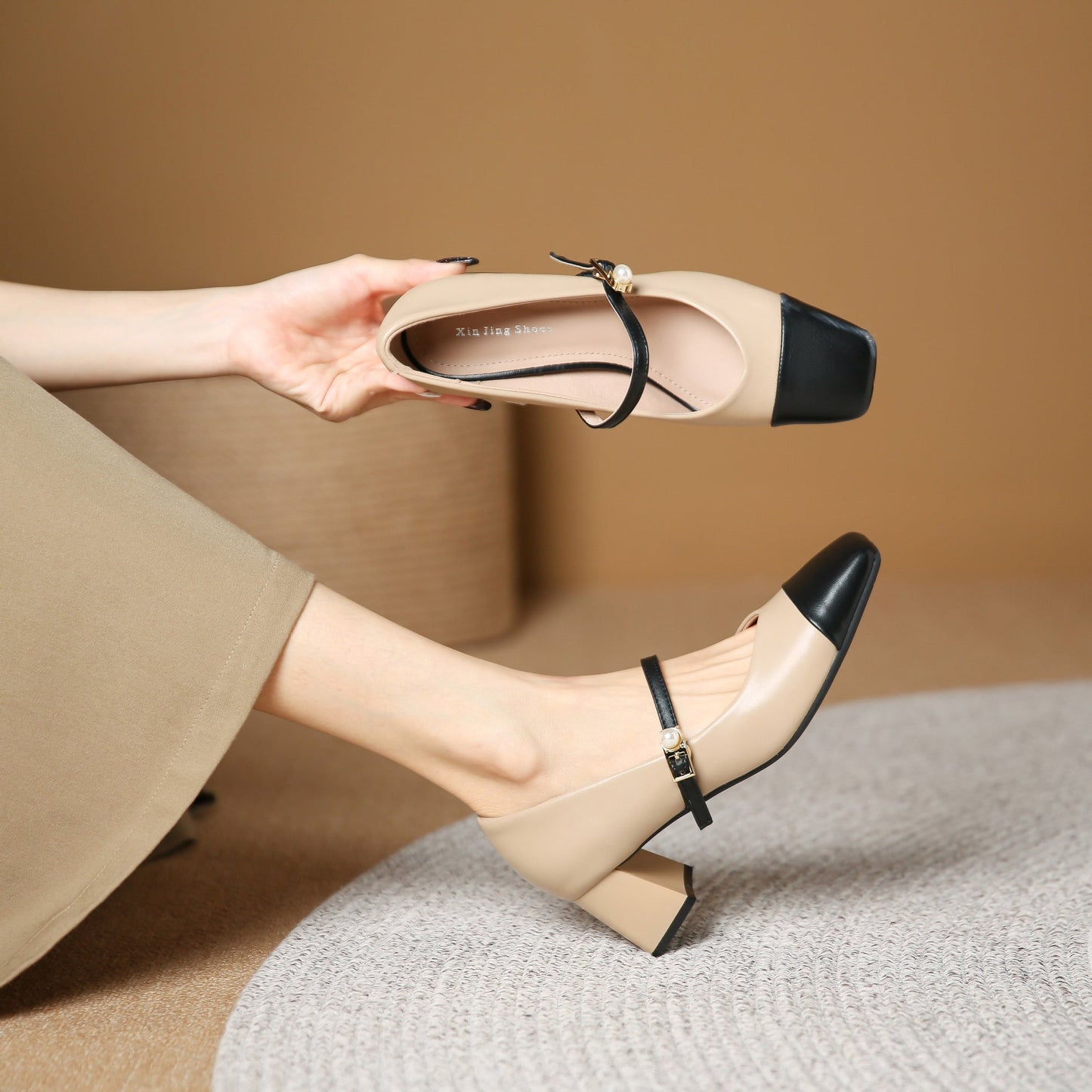 3337-39 Square toe color matching one-word strap mid-heeled shoes for women new thick heel single shoes shallow mouth retro square toe women's shoes 